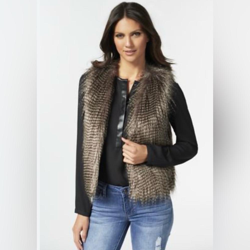 Just Fab Small faux fur Vest